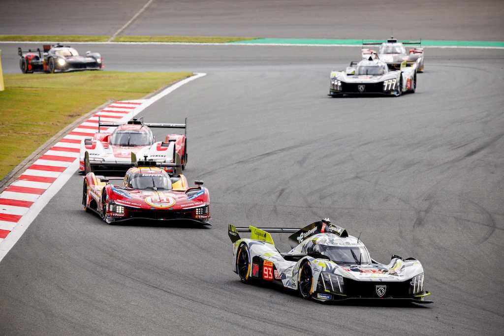 Dansk VM-podie i Japan: Mikkel Jensen sikrede trofæ på Fuji. 
(Foto:  Team Peugeot TotalEnergies)